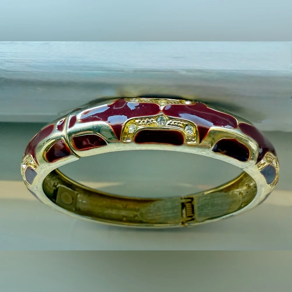 Vintage Red Enamel Gold Tone Hinged Bangle Bracelet Rhinestone Crystal Statement